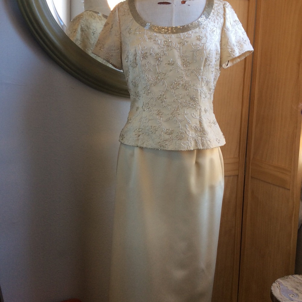 Zola Evening Cream Top  silky like.  Poly base beaded.  Gorgeous